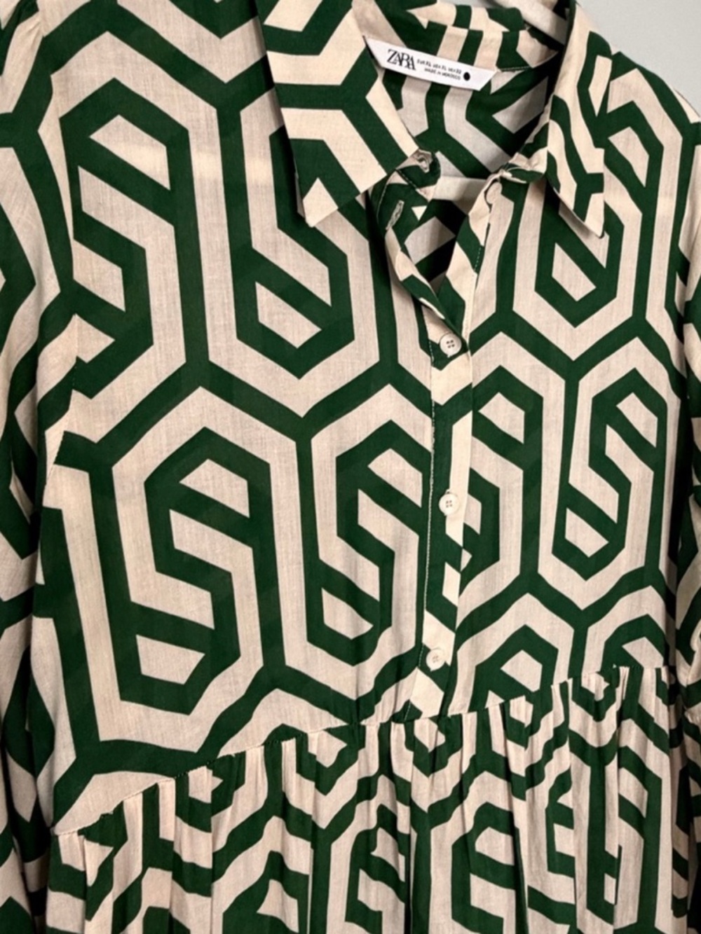 Zara Green & Cream Geometric Print Maxi Dress - Picture 3 of 3